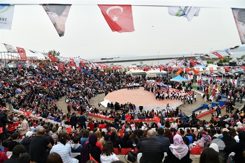 Kaymakam Mustafa GÜLER, 23 Nisan Ulusal Egemenlik ve Çocuk Bayramı Kutlamalarına Katıldı